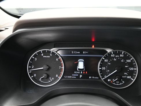 Used 2022 Nissan Rogue SV image 19