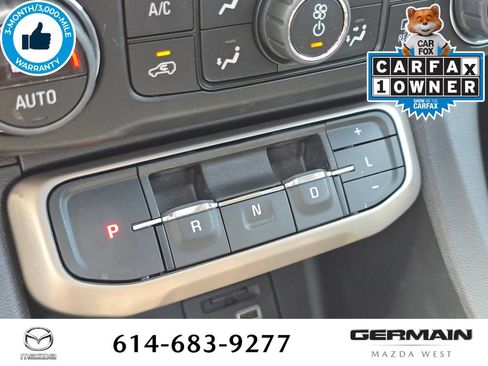 Used 2021 GMC Acadia Denali w/ Denali Technology Package FWD image 26