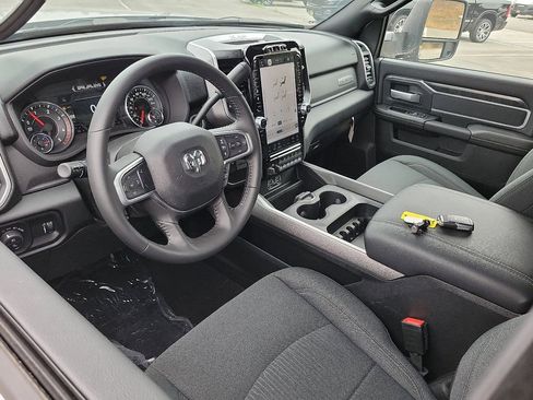 New 2024 RAM 2500 Big Horn w/ Tech Package image 3