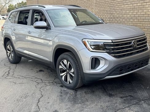 New 2026 Volkswagen Atlas SE image 1