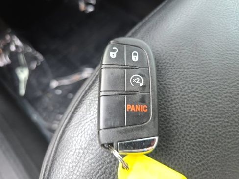 Certified 2022 Jeep Renegade Trailhawk AWD/4WD image 29