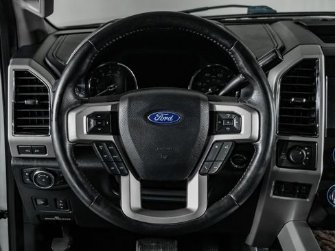 Used 2019 Ford F250 Lariat w/ Lariat Ultimate Package AWD/4WD image 17