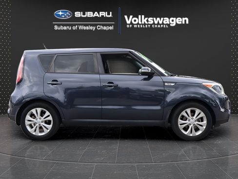 Used 2016 Kia Soul ! FWD image 8