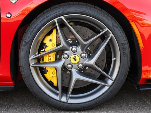 Certified 2022 Ferrari F8 Tributo RWD image 57