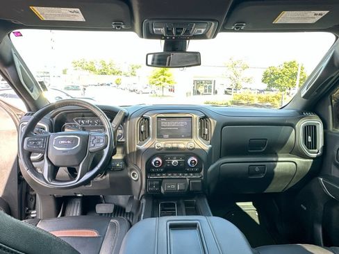 Used 2022 GMC Sierra 1500 AT4 w/ AT4 Premium Package AWD/4WD image 3