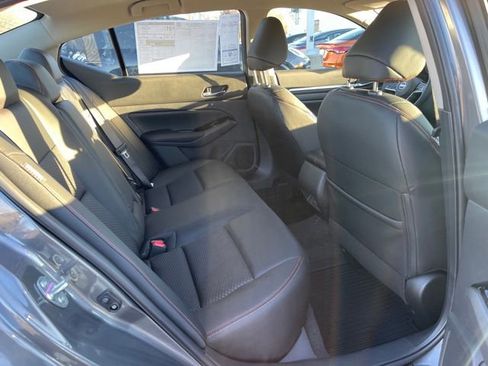 New 2025 Nissan Altima 2.5 SR image 26