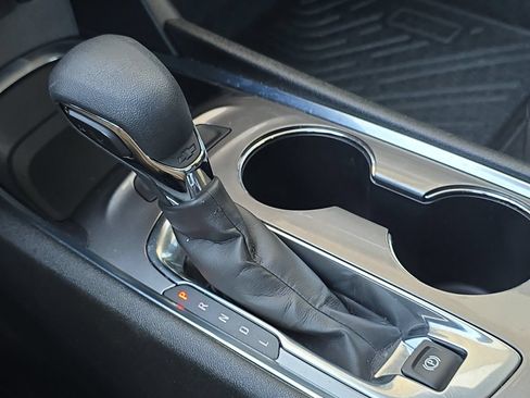 Used 2023 Chevrolet Malibu LT FWD image 20