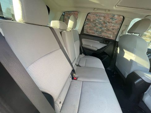 Used 2017 Subaru Forester 2.5i Premium w/ Popular Package #2A image 18