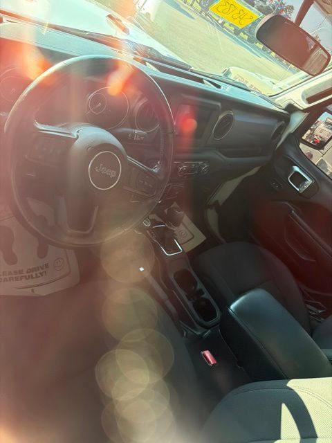 Used 2021 Jeep Gladiator Sport AWD/4WD image 18