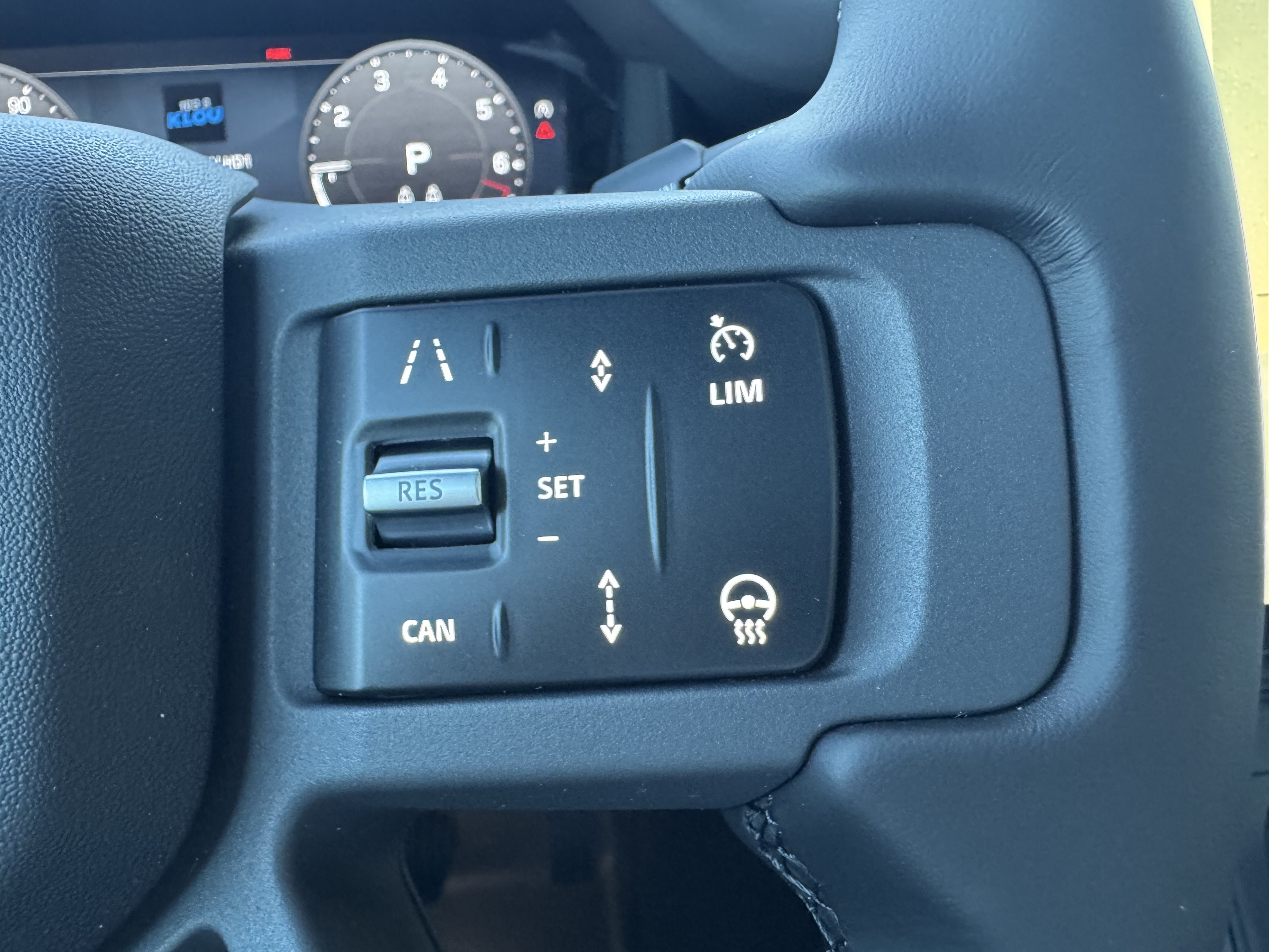New 2026 Land Rover Defender 130 X-Dynamic SE AWD/4WD image 18