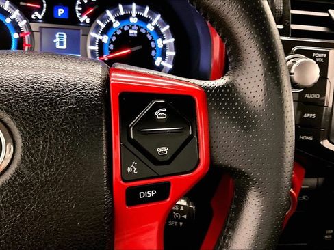 Used 2018 Toyota 4Runner TRD Off-Road AWD/4WD image 12