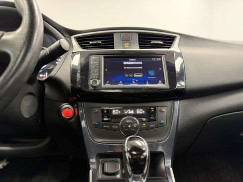 Used 2019 Nissan Sentra SR w/ Premium Package (SR) FWD image 55