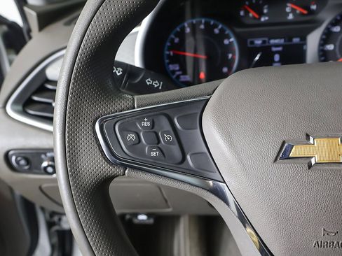 Used 2020 Chevrolet Malibu LS image 36