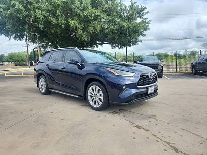 Used 2022 Toyota Highlander Limited