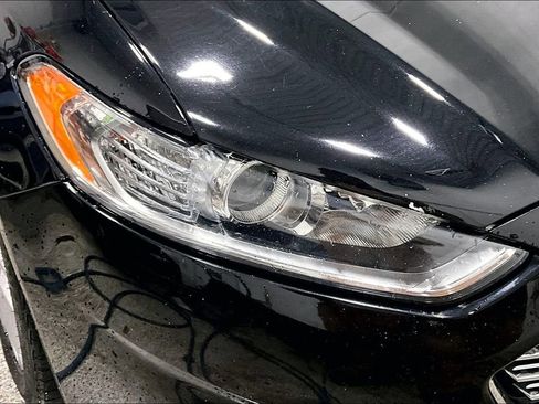 Used 2016 Ford Fusion SE image 29