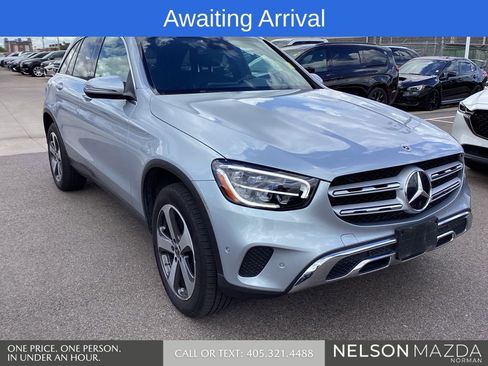 Used 2022 Mercedes-Benz GLC 300 4MATIC image 3