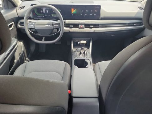 Used 2025 Kia K4 FWD image 11