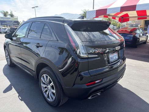 Used 2019 Cadillac XT4 Sport w/ Cold Weather Package FWD image 6