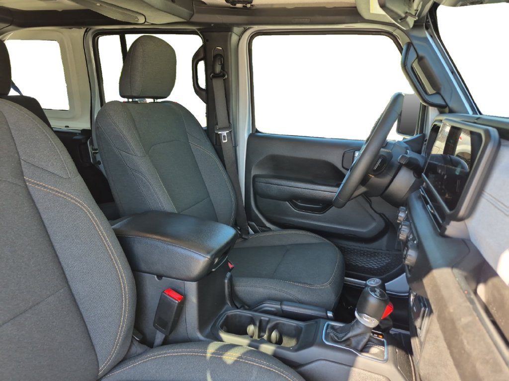 Used 2024 Jeep Wrangler Unlimited Sport AWD/4WD image 15