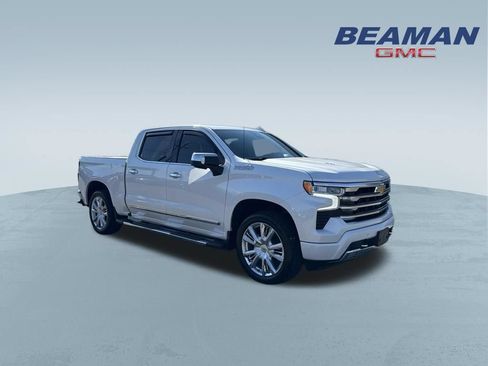 Used 2023 Chevrolet Silverado 1500 High Country w/ High Country Premium Package AWD/4WD image 1
