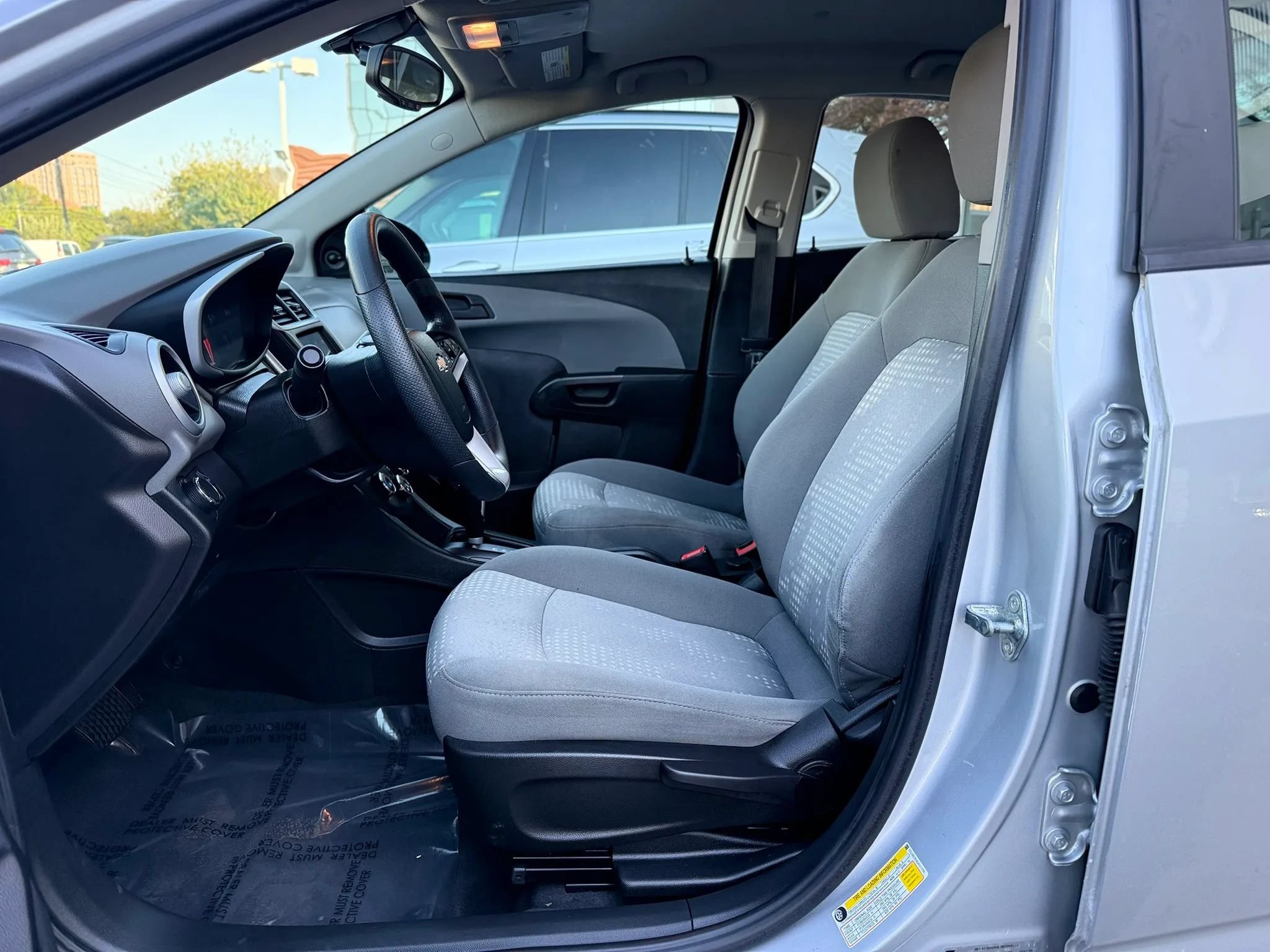 Used 2018 Chevrolet Sonic LS FWD image 10