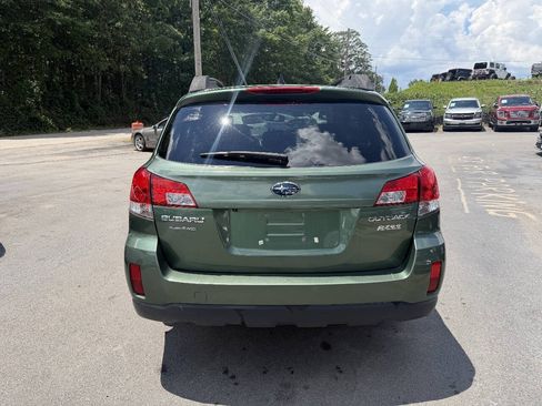 Used 2014 Subaru Outback 2.5i Premium AWD/4WD image 6