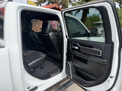 Used 2022 RAM 2500 Laramie AWD/4WD image 25