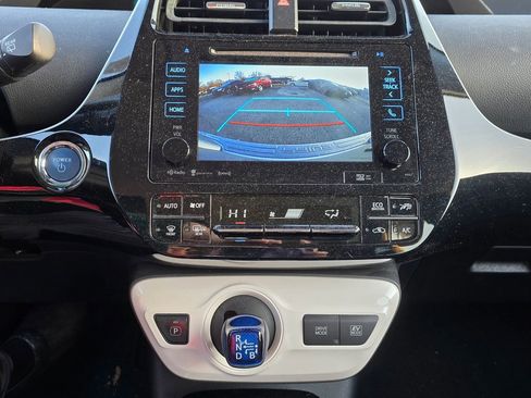 Used 2017 Toyota Prius Four Touring w/ Protection Package image 18