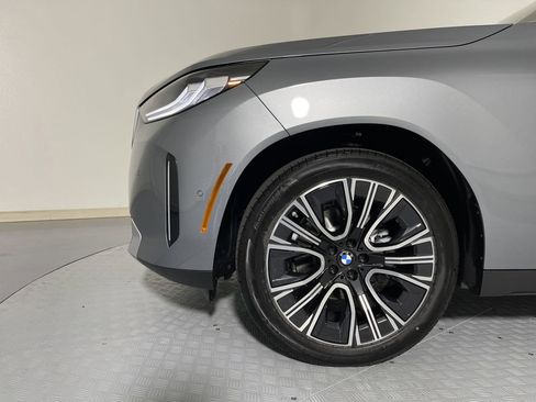 Used 2025 BMW X3 xDrive30i w/ Premium Package image 11