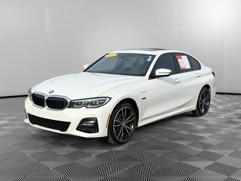 Used 2022 BMW 330e xDrive w/ M Sport Package image 2