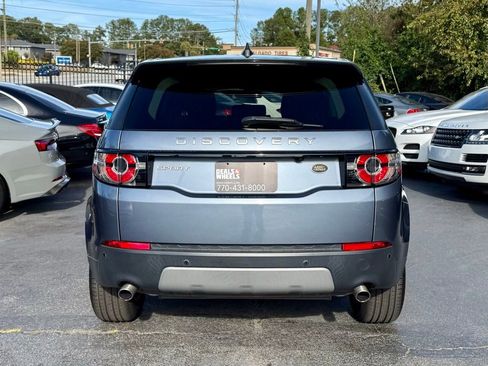 Used 2019 Land Rover Discovery Sport SE image 7