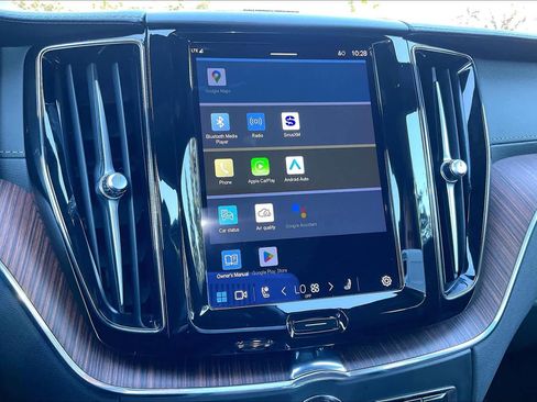 Used 2023 Volvo XC60 B5 Ultimate image 35