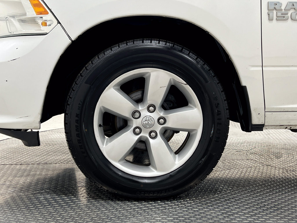 Used 2014 RAM 1500 Express AWD/4WD image 34