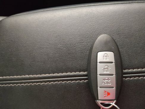 Used 2025 Nissan Sentra SV image 32