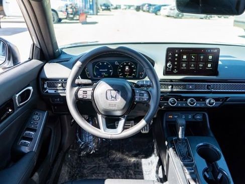 Used 2024 Honda Civic Touring image 16