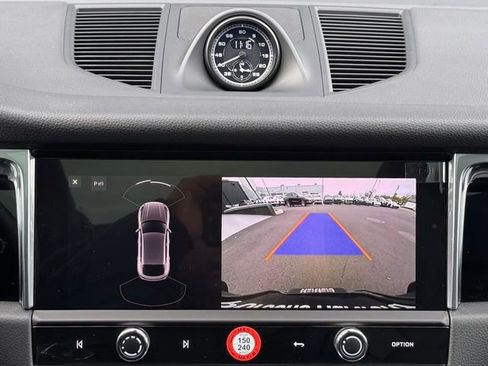 New 2026 Porsche Macan image 26