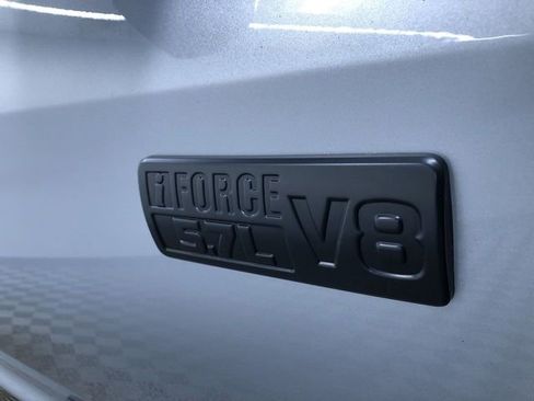 Certified 2019 Toyota Tundra SR5 AWD/4WD image 9