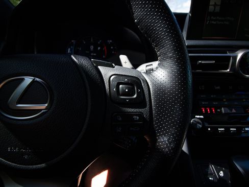 Used 2022 Lexus IS 350 F Sport RWD image 20