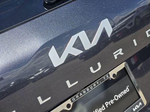 Used 2025 Kia Telluride EX image 8