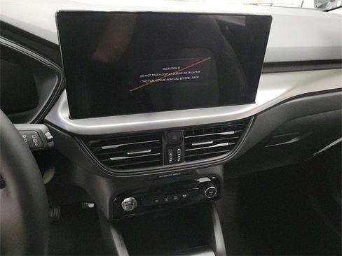 New 2025 Ford Escape SE image 9