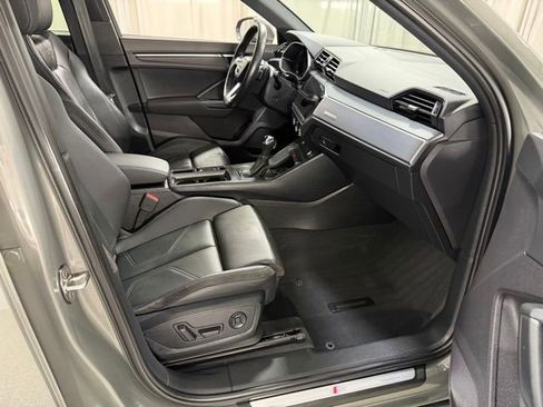 Used 2020 Audi Q3 2.0T Premium Plus w/ Premium Plus Package AWD/4WD image 7