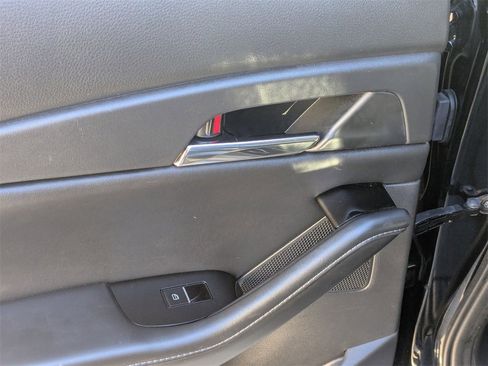 Used 2025 MAZDA CX-30 AWD 2.5 S w/ Preferred Package image 24