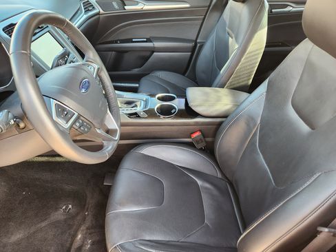 Used 2013 Ford Fusion Titanium w/ Titanium Driver Assist Pkg image 13