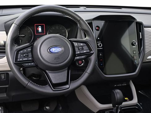Used 2026 Subaru Forester Premium AWD/4WD image 12