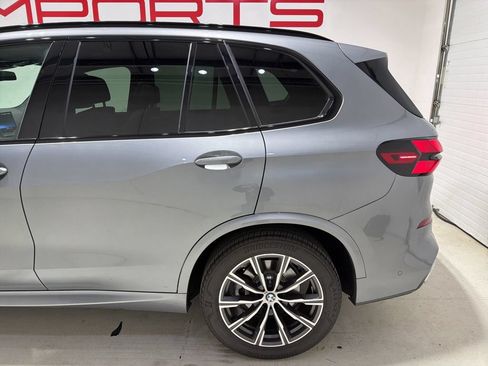 Used 2024 BMW X5 xDrive40i w/ M Sport Package AWD/4WD image 6