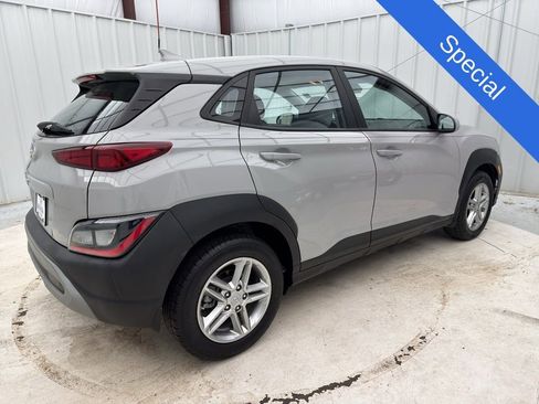 Used 2022 Hyundai Kona SE image 31