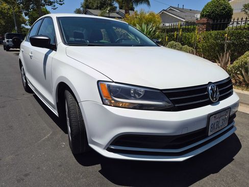 Used 2015 Volkswagen Jetta S FWD image 3