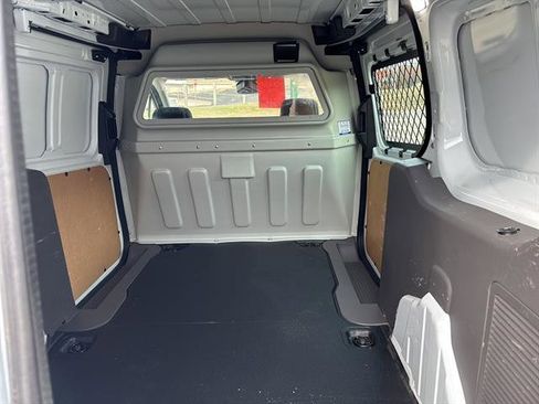 Certified 2022 Ford Transit Connect XL image 17