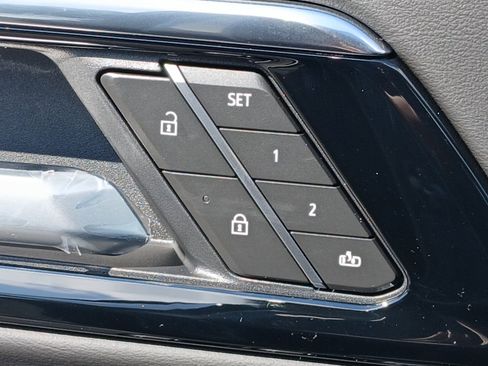 New 2026 Chevrolet Tahoe High Country image 18