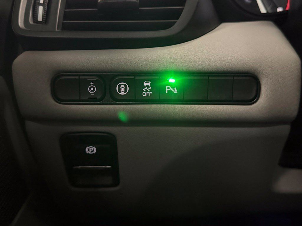 Used 2021 Acura TLX w/ Technology Package FWD image 14